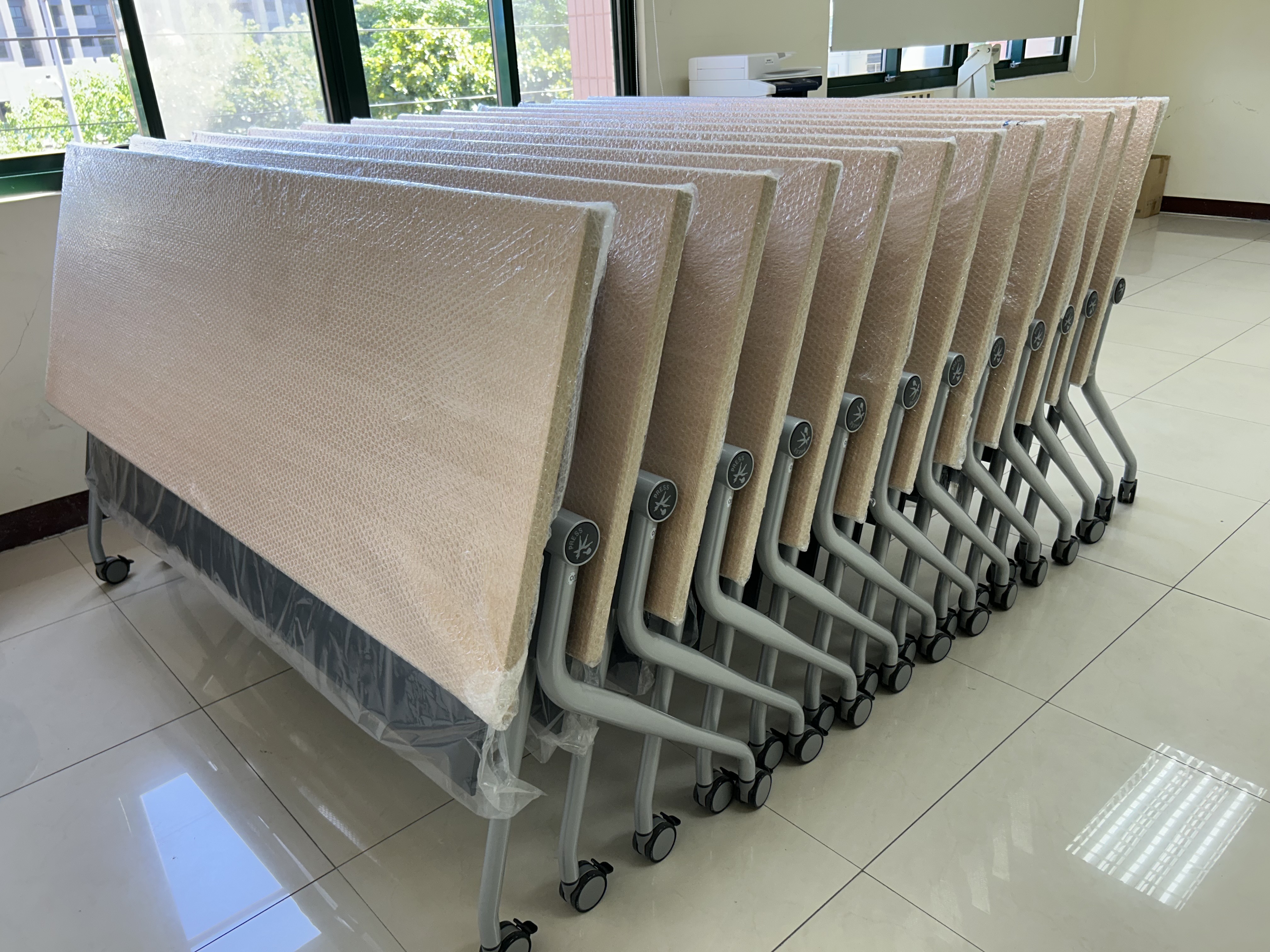 山腳分館-閱讀桌